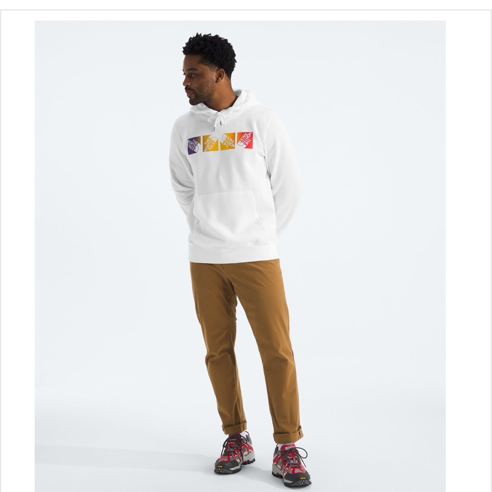 The North Face Men’s Hoodie Pullover - Picture 8 of 9